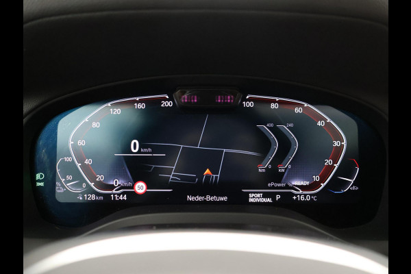 BMW iX3 80 kWh FACELIFT M-SPORT SOH 98,8% + TREKHAAK | SPORTSTOELEN LEDER | PANORAMA | ADAPTIVE CRUISE | MEMORY