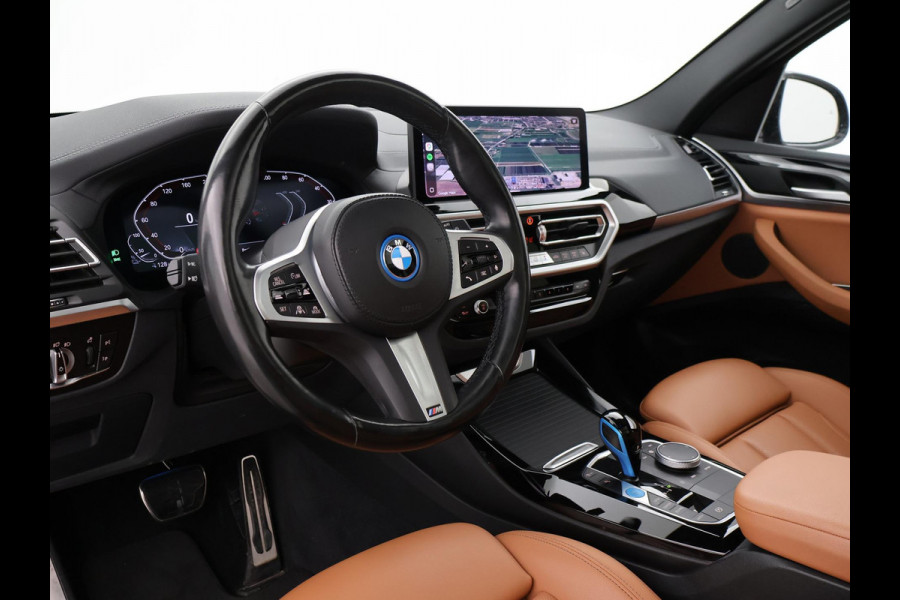 BMW iX3 80 kWh FACELIFT M-SPORT SOH 98,8% + TREKHAAK | SPORTSTOELEN LEDER | PANORAMA | ADAPTIVE CRUISE | MEMORY