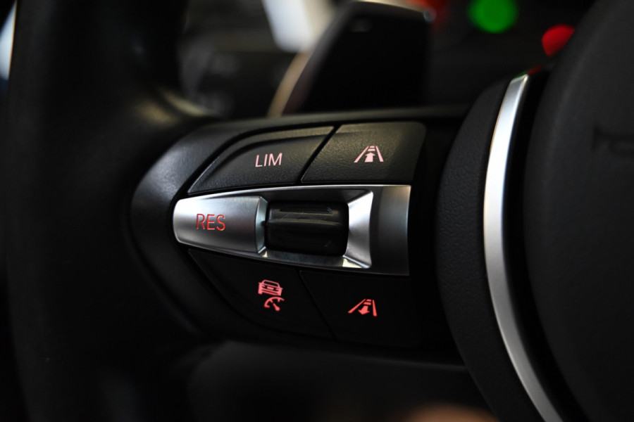 BMW 4 Serie Gran Coupé 420i M-Sport - Active Cruise Control - Schuifdak - Keyless Entry - HUD - Adaptieve LED Koplampen -