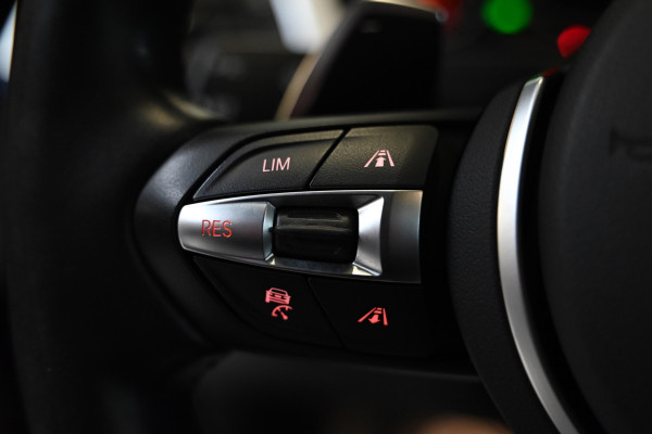 BMW 4 Serie Gran Coupé 420i M-Sport - Active Cruise Control - Schuifdak - Keyless Entry - HUD - Adaptieve LED Koplampen -