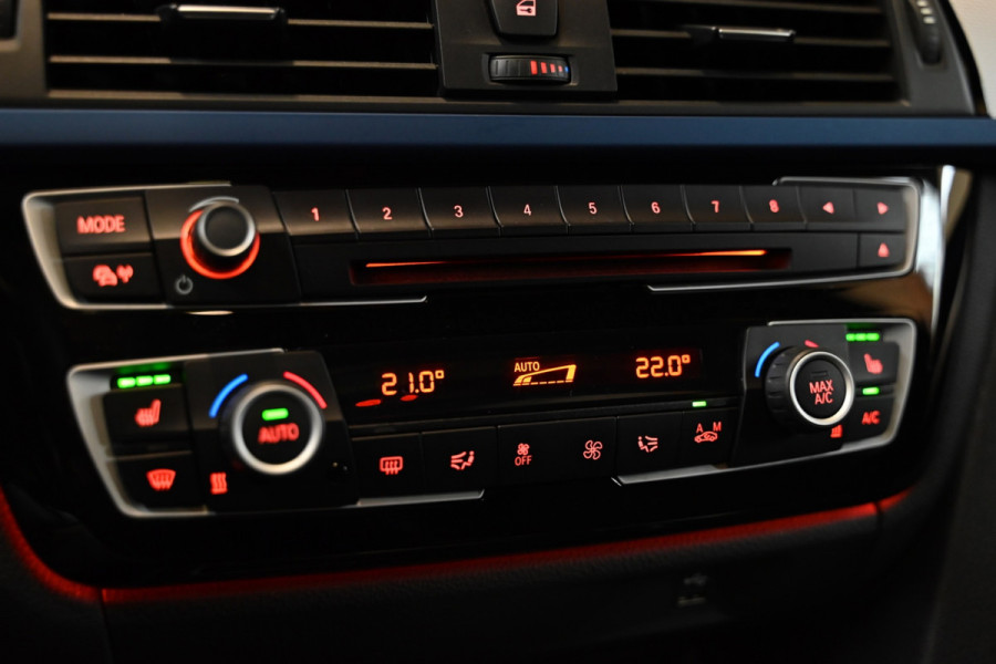 BMW 4 Serie Gran Coupé 420i M-Sport - Active Cruise Control - Schuifdak - Keyless Entry - HUD - Adaptieve LED Koplampen -