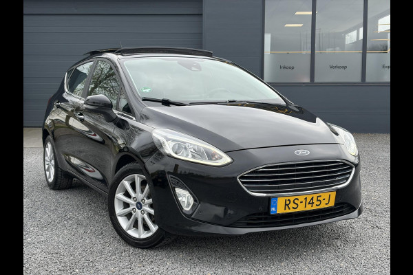 Ford Fiesta 1.0 EcoBoost Titanium 2e Eigenaar,Pano,Camera,Navi,PDC V+A,Carplay,Clima,Cruise,Dealer Onderhouden,6 Bak,N.A.P,102pk,Lm velgen,Apk tot 02-2027