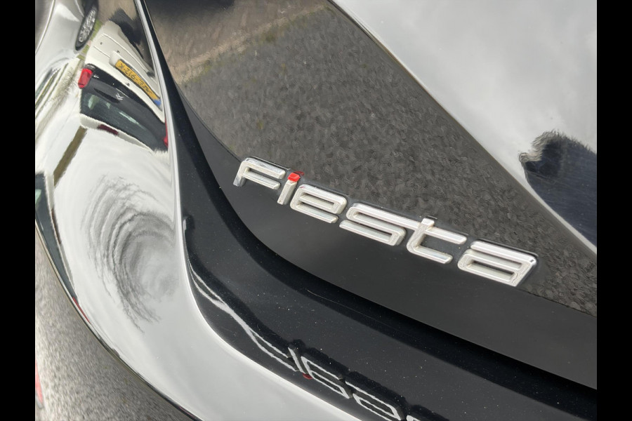 Ford Fiesta 1.0 EcoBoost Titanium 2e Eigenaar,Pano,Camera,Navi,PDC V+A,Carplay,Clima,Cruise,Dealer Onderhouden,6 Bak,N.A.P,102pk,Lm velgen,Apk tot 02-2027