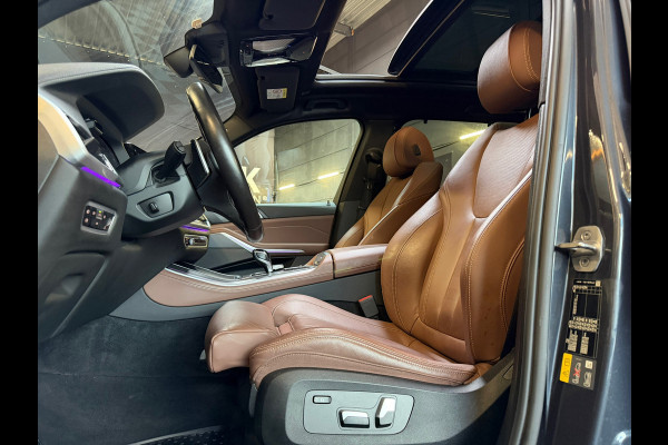 BMW X5 XDrive45e High Executive M-SPORT|PANO|HuD|H&K|360CAM|KEYLESS|TREKHAAK|AUTOPILOT|DEALER ONDERHOUDEN|SFEERVERLICHTING|VOL!