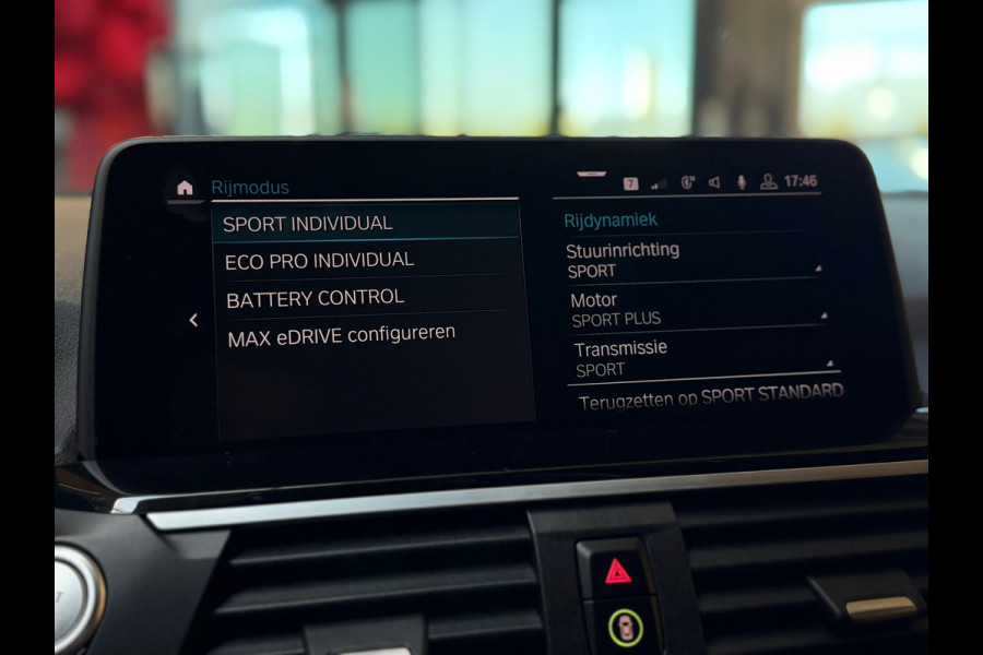 BMW X3 XDrive30e High Executive M-SPORT|PANO|HuD|LASER|KEYLESS|CARPLAY|SFEERVERLICHTING|LANE ASSIST|PLUG IN HYBRIDE|292PK|VOL!