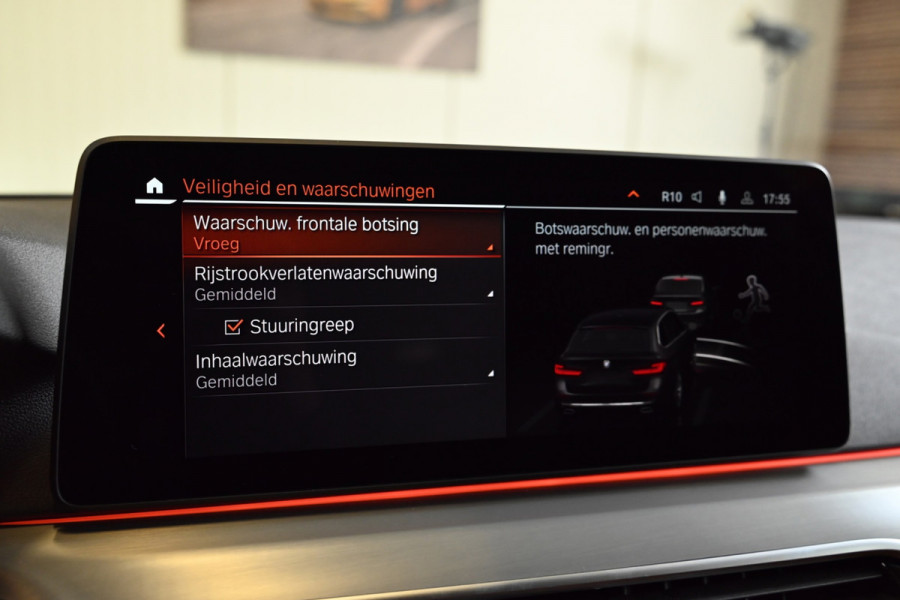 BMW 5 Serie Touring 530e xDrive High Executive - Active Cruise Control - Keyless Entry - Sfeerverlichting - Memory - HiFi -