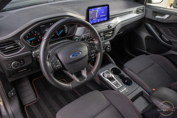 Ford Focus 1.0 EcoBoost ST-Line Camera Keyless Stoelverwarming Carplay Led