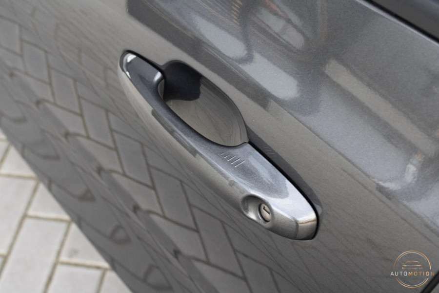 Ford Focus 1.0 EcoBoost ST-Line Camera Keyless Stoelverwarming Carplay Led