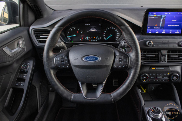 Ford Focus 1.0 EcoBoost ST-Line Camera Keyless Stoelverwarming Carplay Led