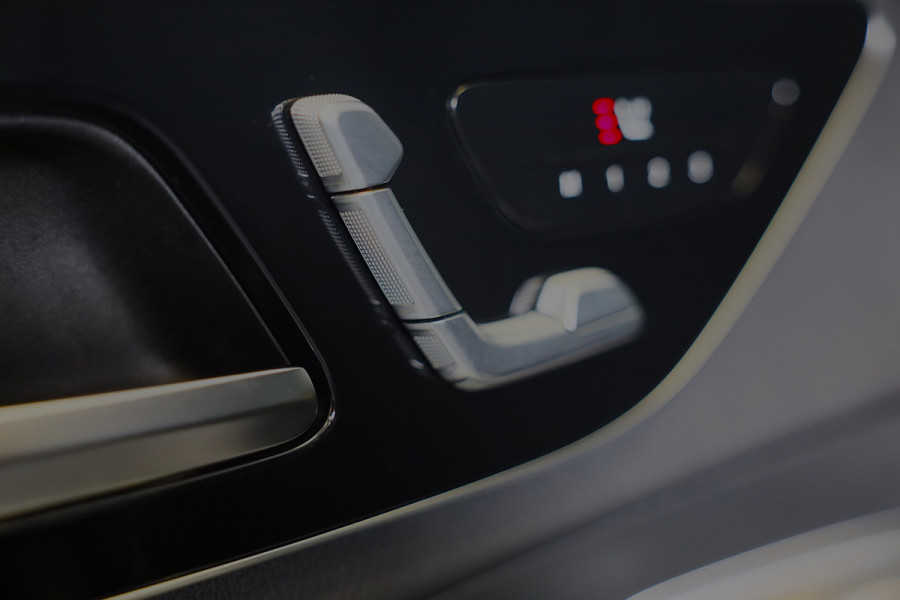 Mercedes-Benz GLC 300e 4MATIC AMG 63 Look / Memory / Digital Cockpit / Open Pano / 360 Camera / Acc / Trekhaak / Led / 21 I