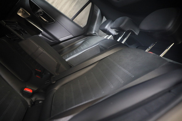 Mercedes-Benz GLC 300e 4MATIC AMG 63 Look / Memory / Digital Cockpit / Open Pano / 360 Camera / Acc / Trekhaak / Led / 21 I