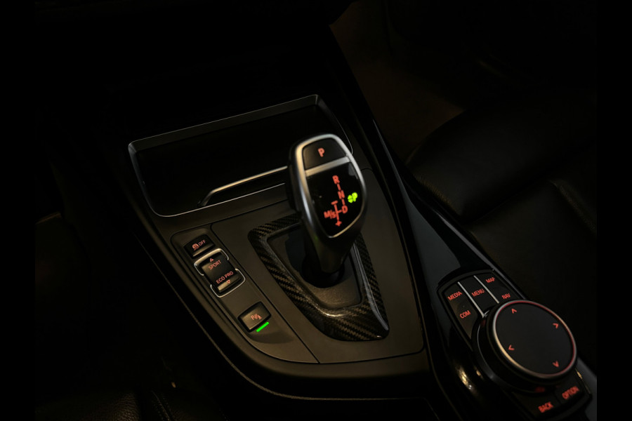 BMW 1-serie M140i xDrive Executive Harman Kardon|Volleder