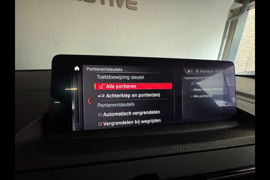 BMW 1-serie M140i xDrive Executive Harman Kardon|Volleder