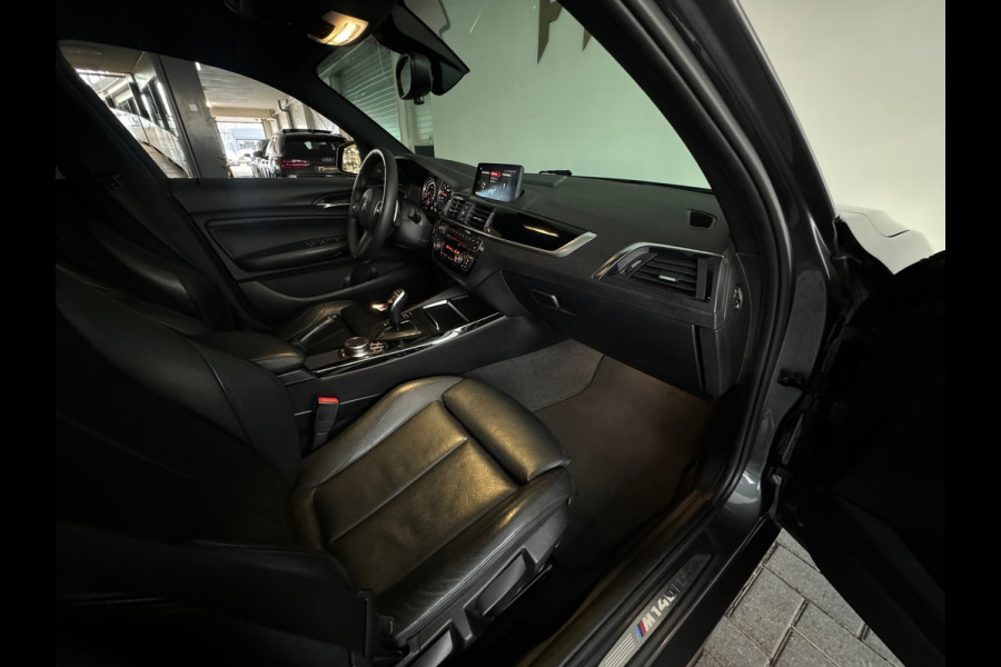 BMW 1-serie M140i xDrive Executive Harman Kardon|Volleder