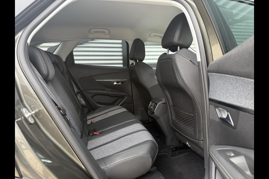 Peugeot 3008 1.2 PureTech Allure 2e Eigenaar|Navi|Carplay|Camera|Clima|Cruise|Trekhaak|Stoelverwarming|Elektr. Achterklep|APK tot 01-2027