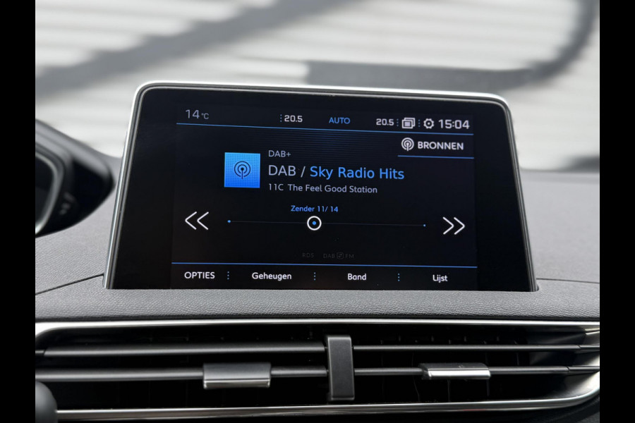 Peugeot 3008 1.2 PureTech Allure 2e Eigenaar|Navi|Carplay|Camera|Clima|Cruise|Trekhaak|Stoelverwarming|Elektr. Achterklep|APK tot 01-2027