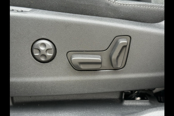 Peugeot 3008 1.2 PureTech Allure 2e Eigenaar|Navi|Carplay|Camera|Clima|Cruise|Trekhaak|Stoelverwarming|Elektr. Achterklep|APK tot 01-2027