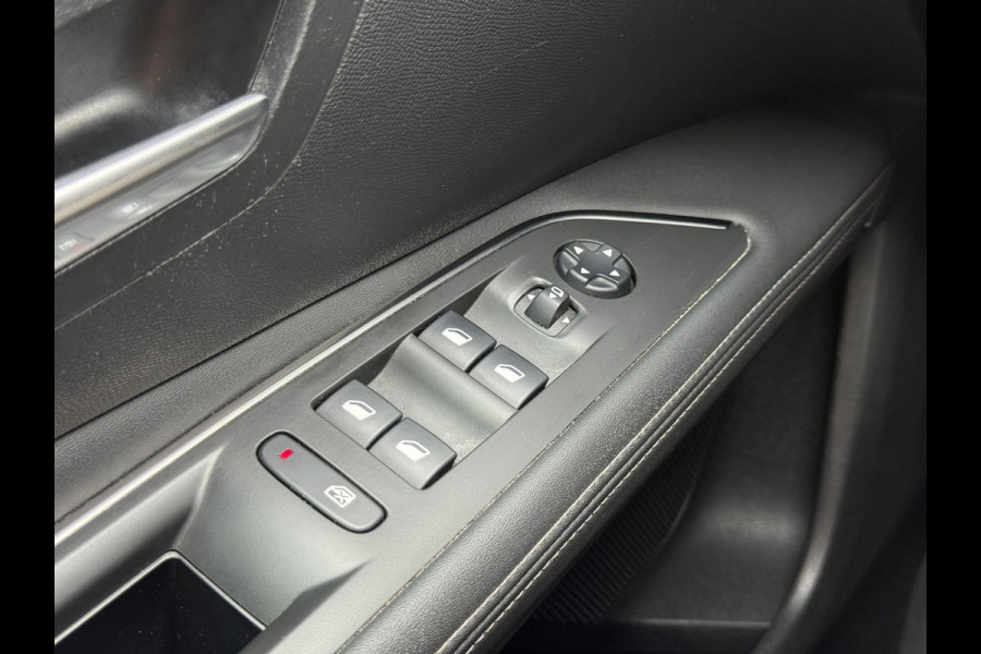 Peugeot 3008 1.2 PureTech Allure 2e Eigenaar|Navi|Carplay|Camera|Clima|Cruise|Trekhaak|Stoelverwarming|Elektr. Achterklep|APK tot 01-2027