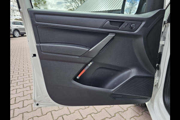 Volkswagen Caddy 2.0 TDI L1H1 BMT Trendline | Airco | Cruise | Trekhaak | All-seasons | Betimmering | Dakdragers |