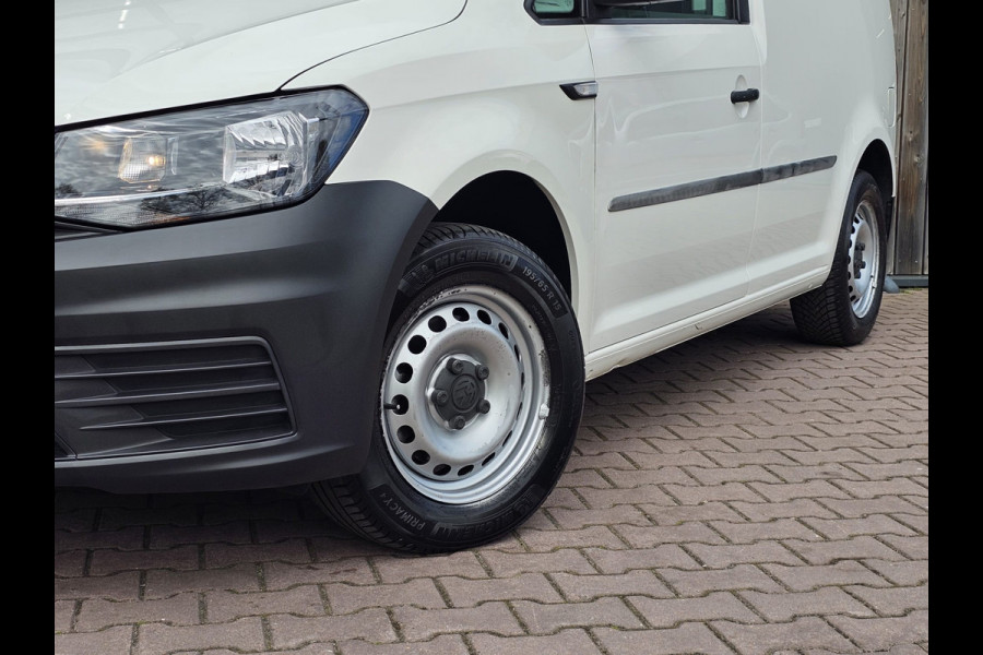 Volkswagen Caddy 2.0 TDI L1H1 BMT Trendline | Airco | Cruise | Trekhaak | All-seasons | Betimmering | Dakdragers |