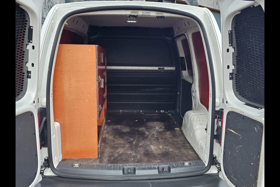 Volkswagen Caddy 2.0 TDI L1H1 BMT Trendline | Airco | Cruise | Trekhaak | All-seasons | Betimmering | Dakdragers |