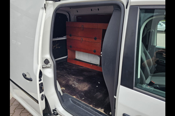Volkswagen Caddy 2.0 TDI L1H1 BMT Trendline | Airco | Cruise | Trekhaak | All-seasons | Betimmering | Dakdragers |