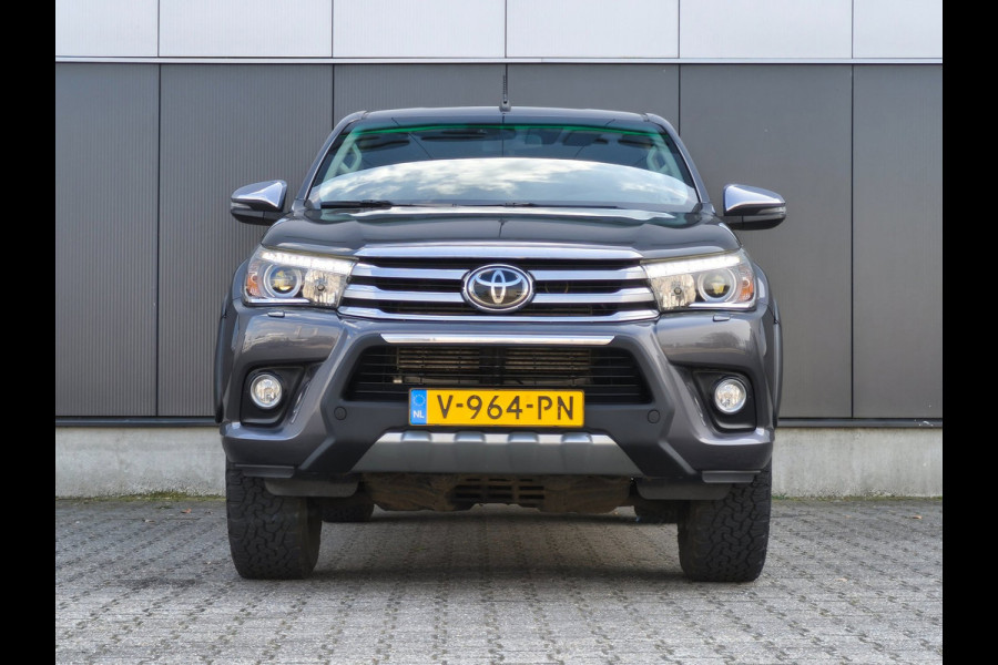 Toyota Hilux 2.4 D-4D-F DOUBLE CAB AUTOMAAT LEER 3200KG TREKHAAK CLIMATE CRUISE