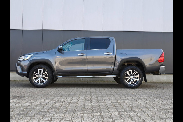 Toyota Hilux 2.4 D-4D-F DOUBLE CAB AUTOMAAT LEER 3200KG TREKHAAK CLIMATE CRUISE