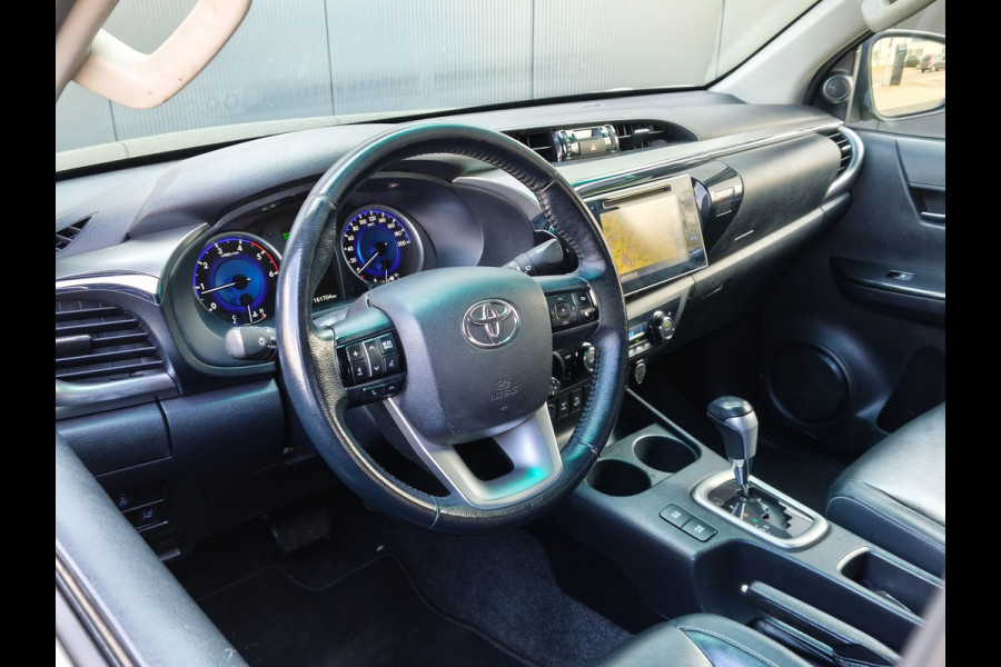 Toyota Hilux 2.4 D-4D-F DOUBLE CAB AUTOMAAT LEER 3200KG TREKHAAK CLIMATE CRUISE