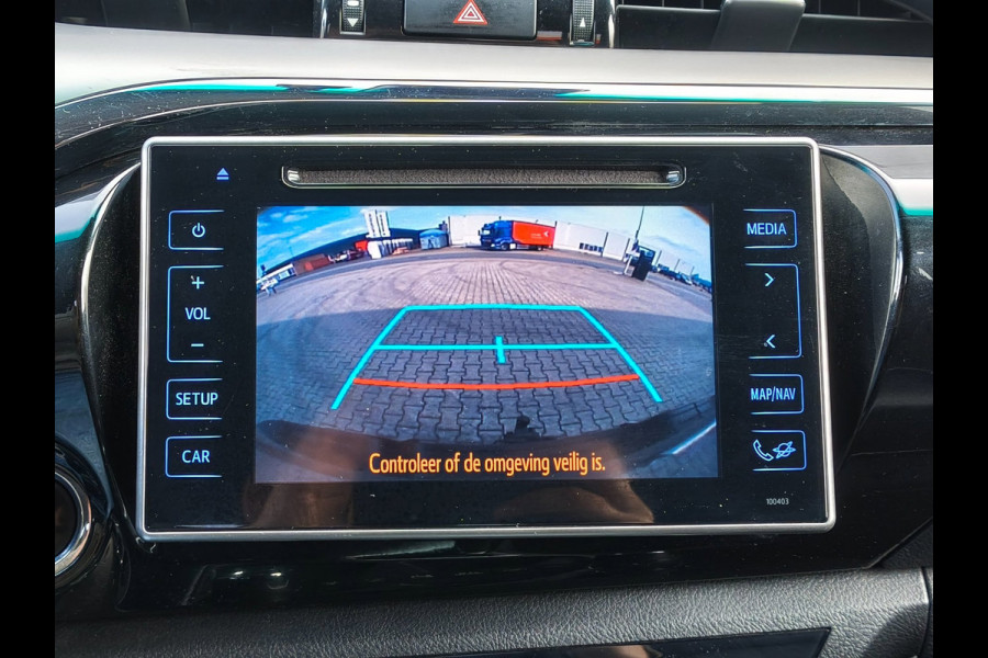 Toyota Hilux 2.4 D-4D-F DOUBLE CAB AUTOMAAT LEER 3200KG TREKHAAK CLIMATE CRUISE