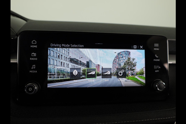 Škoda Fabia 1.0 TSI Business Edition 95 pk | Verlengde garantie | Navigatie via App | Parkeersensoren | Achteruitrijcamera | Stoelverwarming |