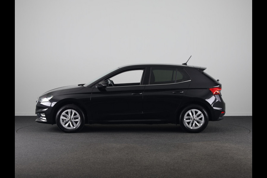 Škoda Fabia 1.0 TSI Business Edition 95 pk | Verlengde garantie | Navigatie via App | Parkeersensoren | Achteruitrijcamera | Stoelverwarming |