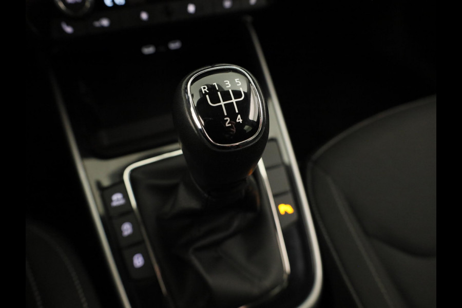 Škoda Fabia 1.0 TSI Business Edition 95 pk | Verlengde garantie | Navigatie via App | Parkeersensoren | Achteruitrijcamera | Stoelverwarming |