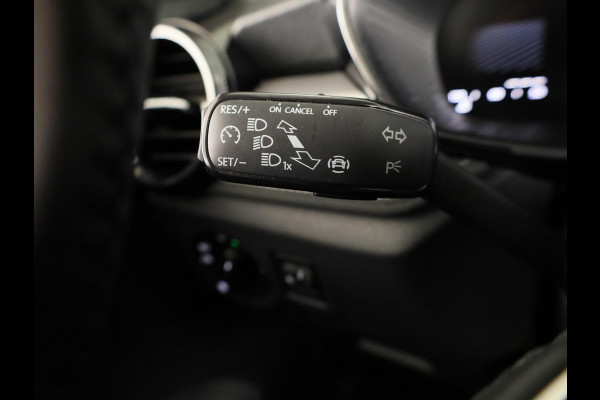 Škoda Fabia 1.0 TSI Business Edition 95 pk | Verlengde garantie | Navigatie via App | Parkeersensoren | Achteruitrijcamera | Stoelverwarming |