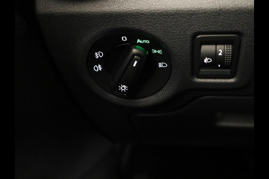 Škoda Fabia 1.0 TSI Business Edition 95 pk | Verlengde garantie | Navigatie via App | Parkeersensoren | Achteruitrijcamera | Stoelverwarming |