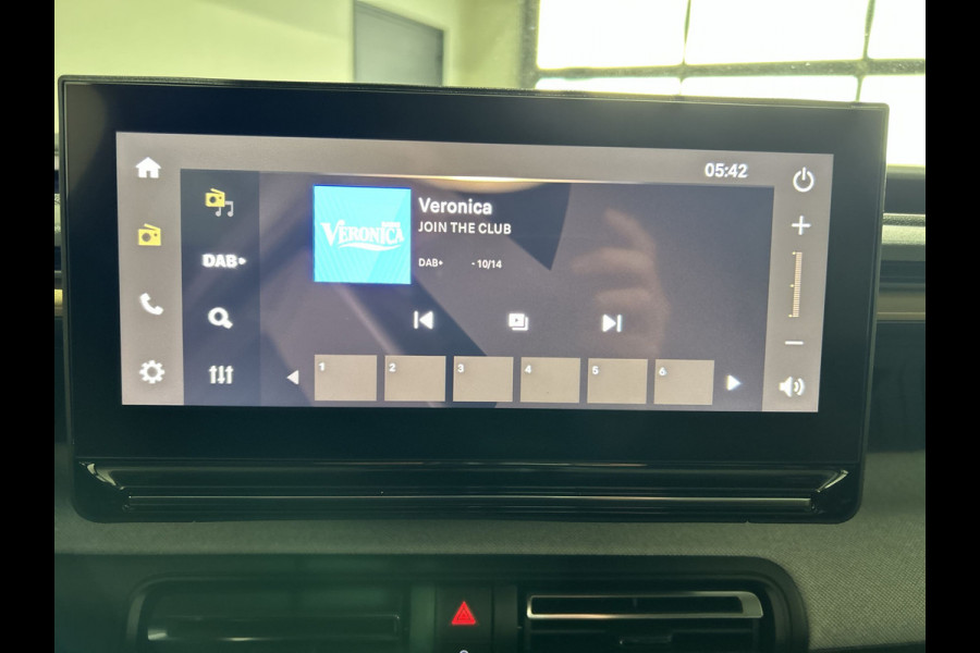Citroën Ë-C3 Aircross Plus 113pk Comfort Range 44 kWh 11 kw lader | Apple Carplay | Parkeercamera nieuw! vanuit voorraad leverbaar