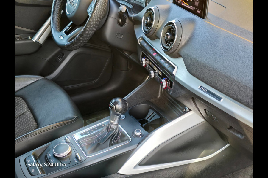 Audi Q2 35 TFSI S Line / Aut / 150 PK / TOPSTAAT / Navi / Ecc / Elek Pakket / Cruise Control / Led / Pdc / Allu Velgen