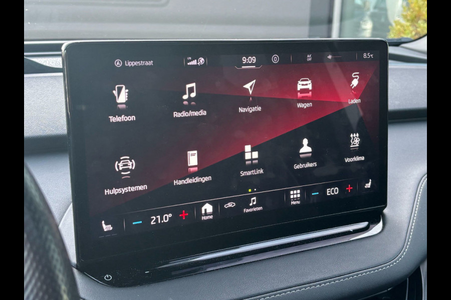 Škoda ENYAQ iV 80 Sportline / Full option! / Trekhaak / Panoramadak / 360Camera / Head-up / Leder&Alcantara / 21'' / CarPlay / Stoelverwarming 4x / Dodehoek / DAB / ACC / Warmtepomp / Zonescherm Zijruiten