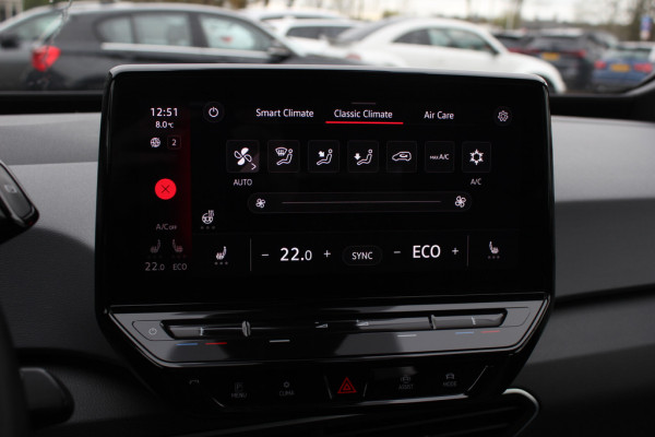 Volkswagen ID.3 Pure 45 kWh / CarPlay / Parkeerhulp V+A / 18'' / Stuur+Stoelverwarming / DAB / ACC / Warmtepomp
