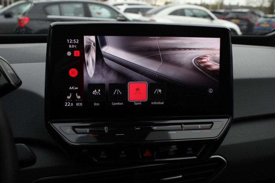 Volkswagen ID.3 Pure 45 kWh / CarPlay / Parkeerhulp V+A / 18'' / Stuur+Stoelverwarming / DAB / ACC / Warmtepomp