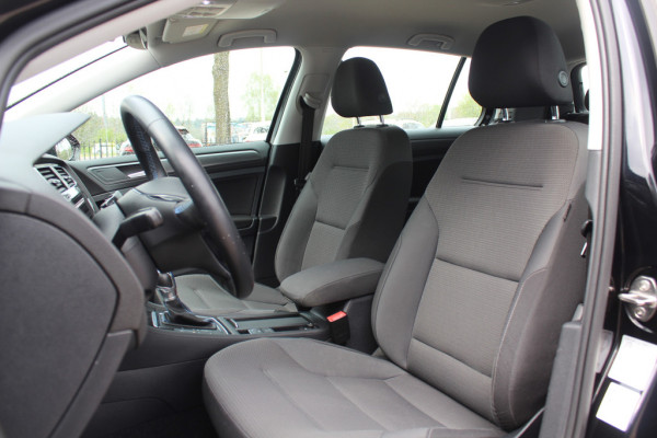 Volkswagen e-Golf e-Golf / Warmtepomp / Camera / Virtual Cockpit / Navigatie / 16'' / DAB / Stoelverwarming / ACC / CarPlay