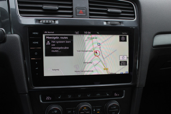 Volkswagen e-Golf e-Golf / Warmtepomp / Camera / Virtual Cockpit / Navigatie / 16'' / DAB / Stoelverwarming / ACC / CarPlay