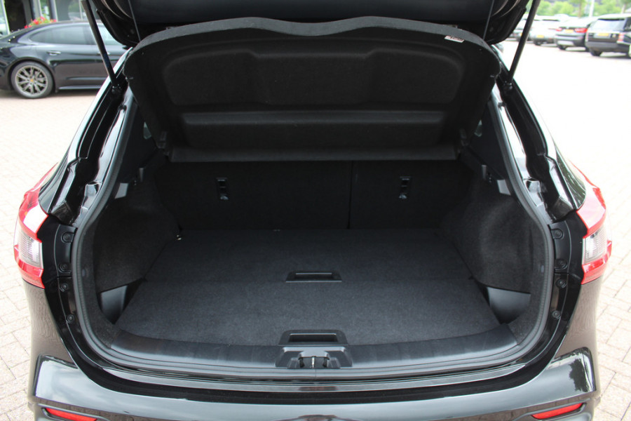 Nissan QASHQAI 1.2 Tekna / Trekhaak / Panoramadak / 360Camera / Navigatie / Keyless / Dodehoek / Cruise Control / DAB / 19''