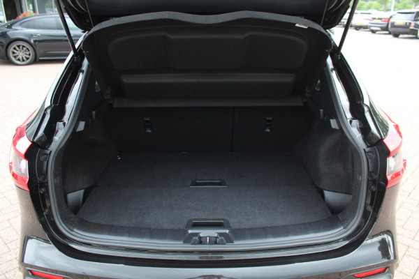 Nissan QASHQAI 1.2 Tekna / Trekhaak / Panoramadak / 360Camera / Navigatie / Keyless / Dodehoek / Cruise Control / DAB / 19''