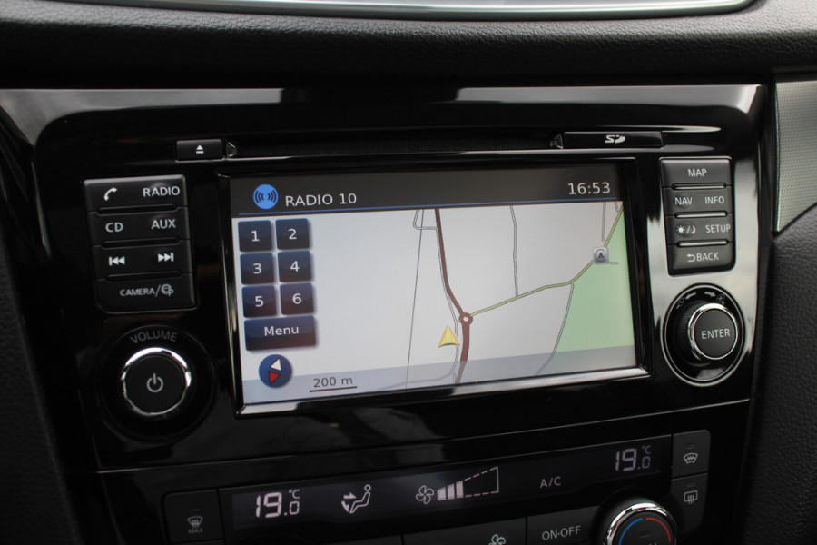 Nissan QASHQAI 1.2 Tekna / Trekhaak / Panoramadak / 360Camera / Navigatie / Keyless / Dodehoek / Cruise Control / DAB / 19''