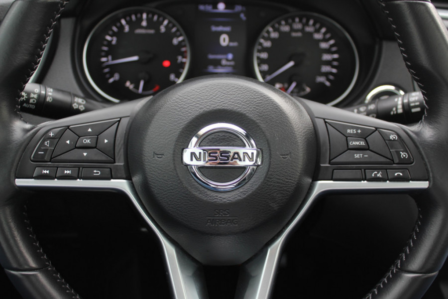 Nissan QASHQAI 1.2 Tekna / Trekhaak / Panoramadak / 360Camera / Navigatie / Keyless / Dodehoek / Cruise Control / DAB / 19''