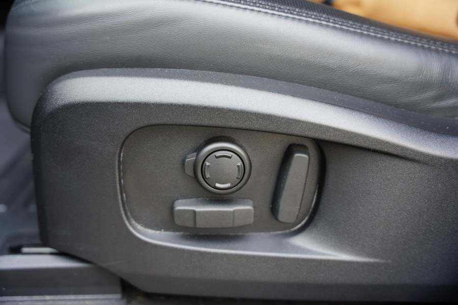 Land Rover Defender 110 P 400 E X-Dynamic HSE / Panoramadak / Meridian / BTW