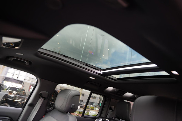 Land Rover Defender 110 P 400 E 100 X-Dynamic HSE / Head Up / Meridian / Panoramadak