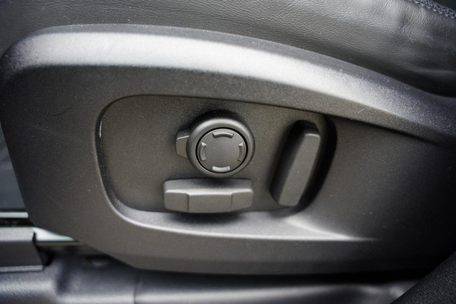 Land Rover Defender 110 P 400 E 100 X-Dynamic HSE / Head Up / Meridian / Panoramadak