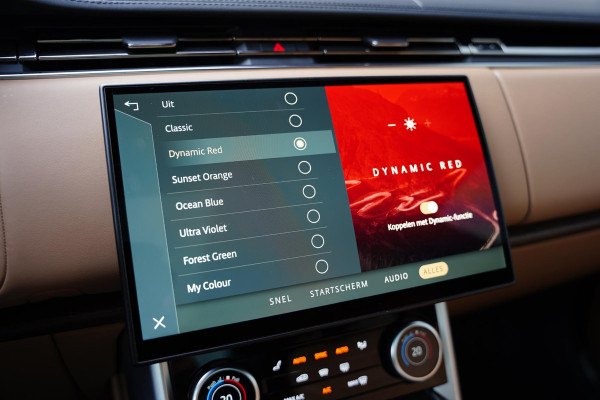 Land Rover Range Rover P 440 E SE / Nieuwe Service / Trekhaak / Stoelventilatie